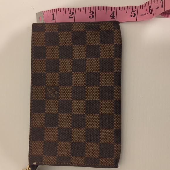LOUIS VUITTON Damier Ebene Marais Pouch - Picture 11 of 11